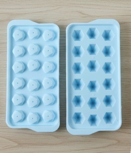 Plastic Ice Cube Tray – Multiple Ice Cubes for Quick Freezing