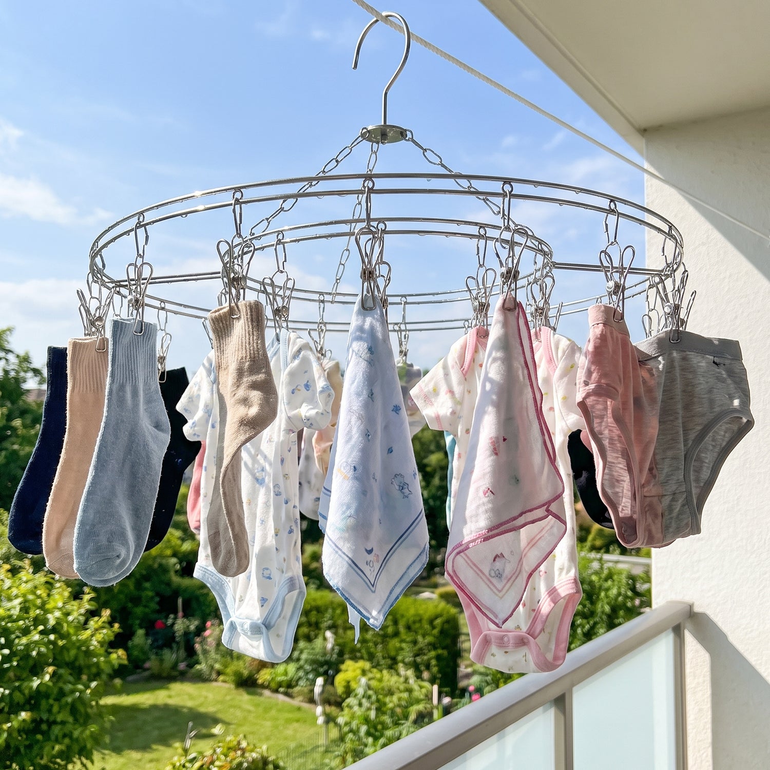 Drip-Clothes-Dying-Hanger-3.jpg