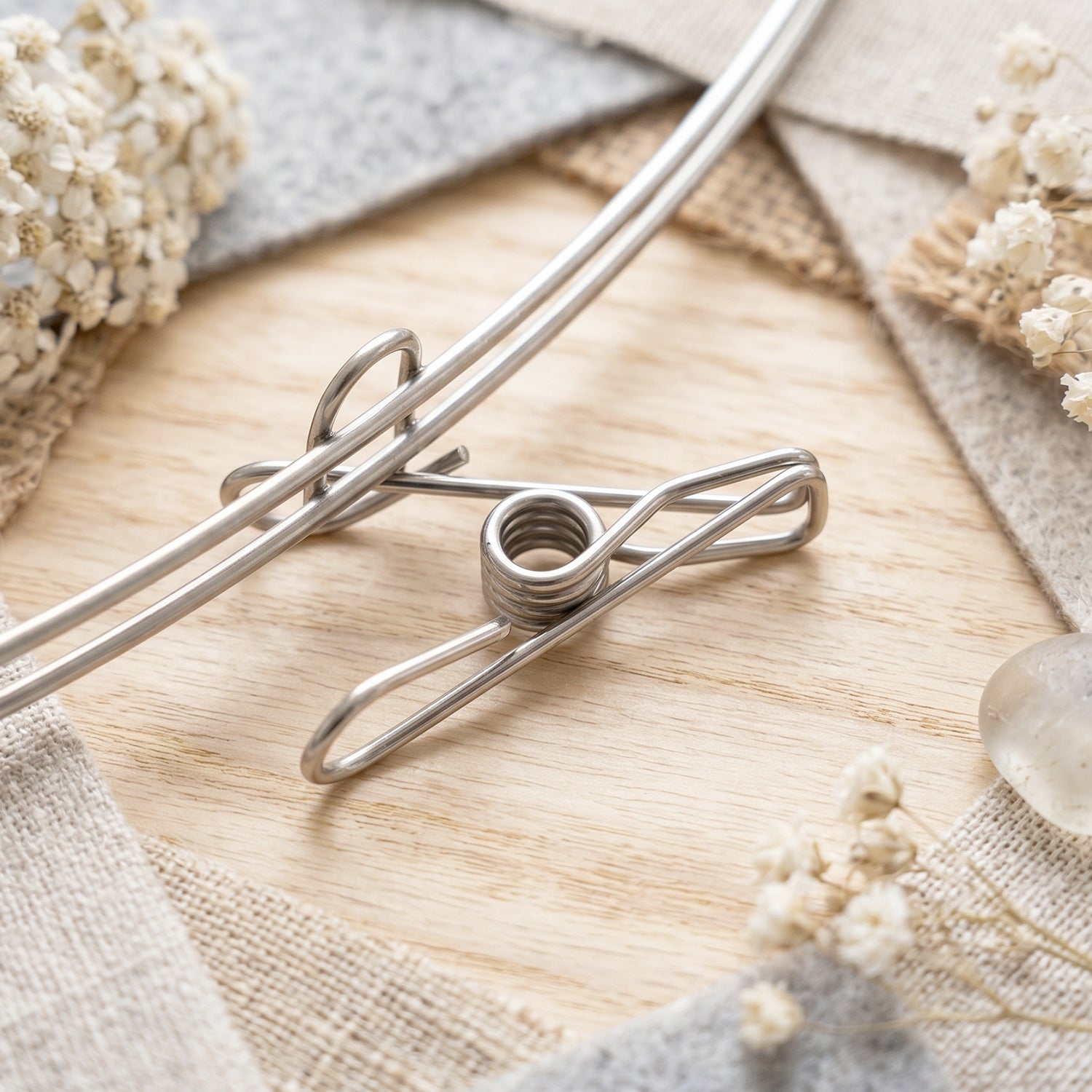 Drip-Clothes-Dying-Hanger-4.jpg