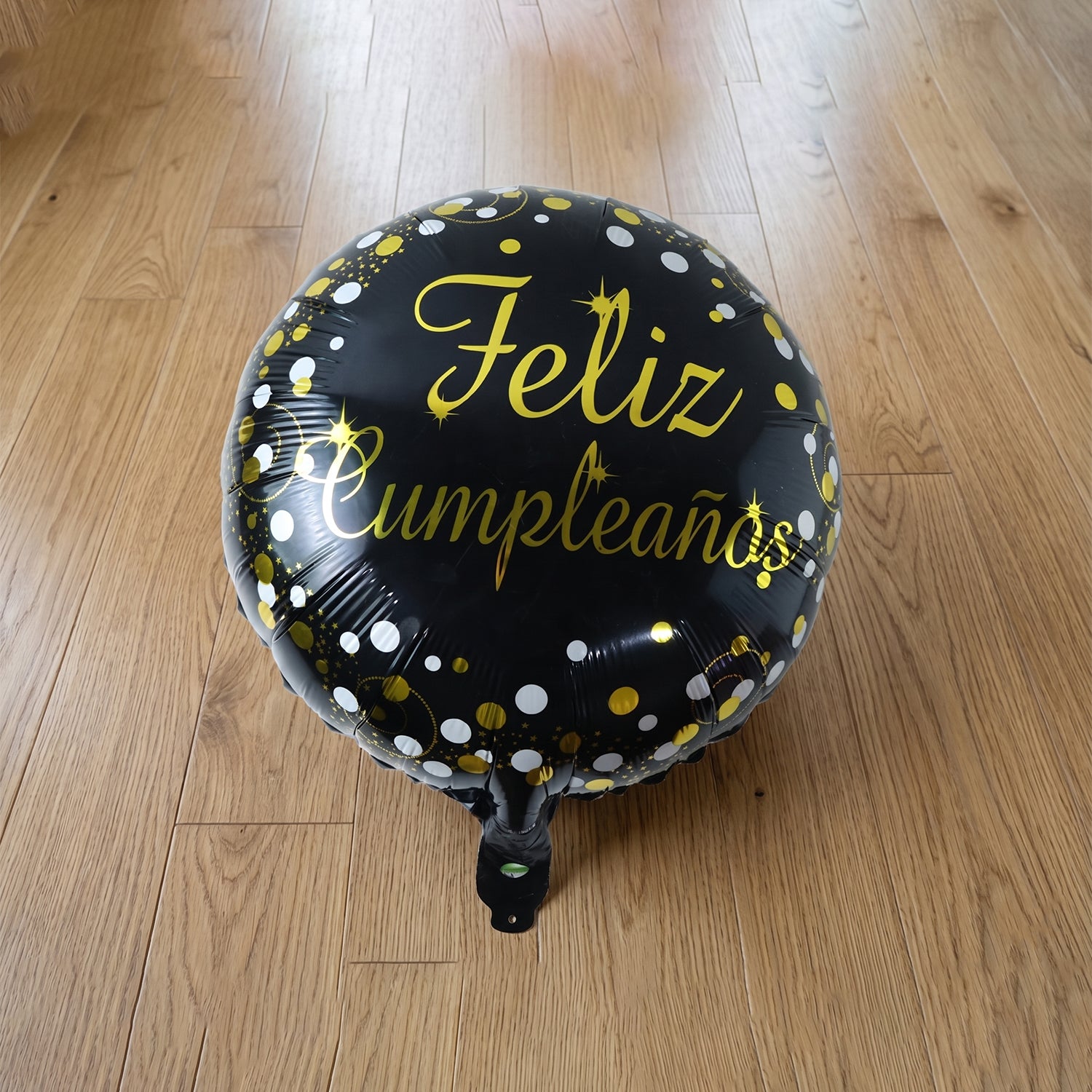 FelizFoilBalloonround004-05.jpg