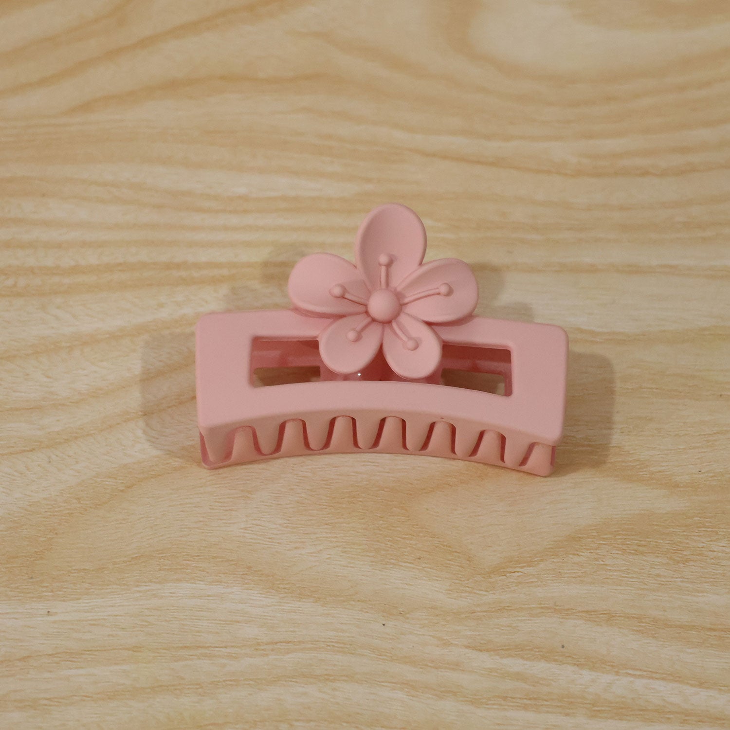 Hair-clip-07_c1bba1de-2cfc-4ea7-bca9-1c9b1e73413a.jpg
