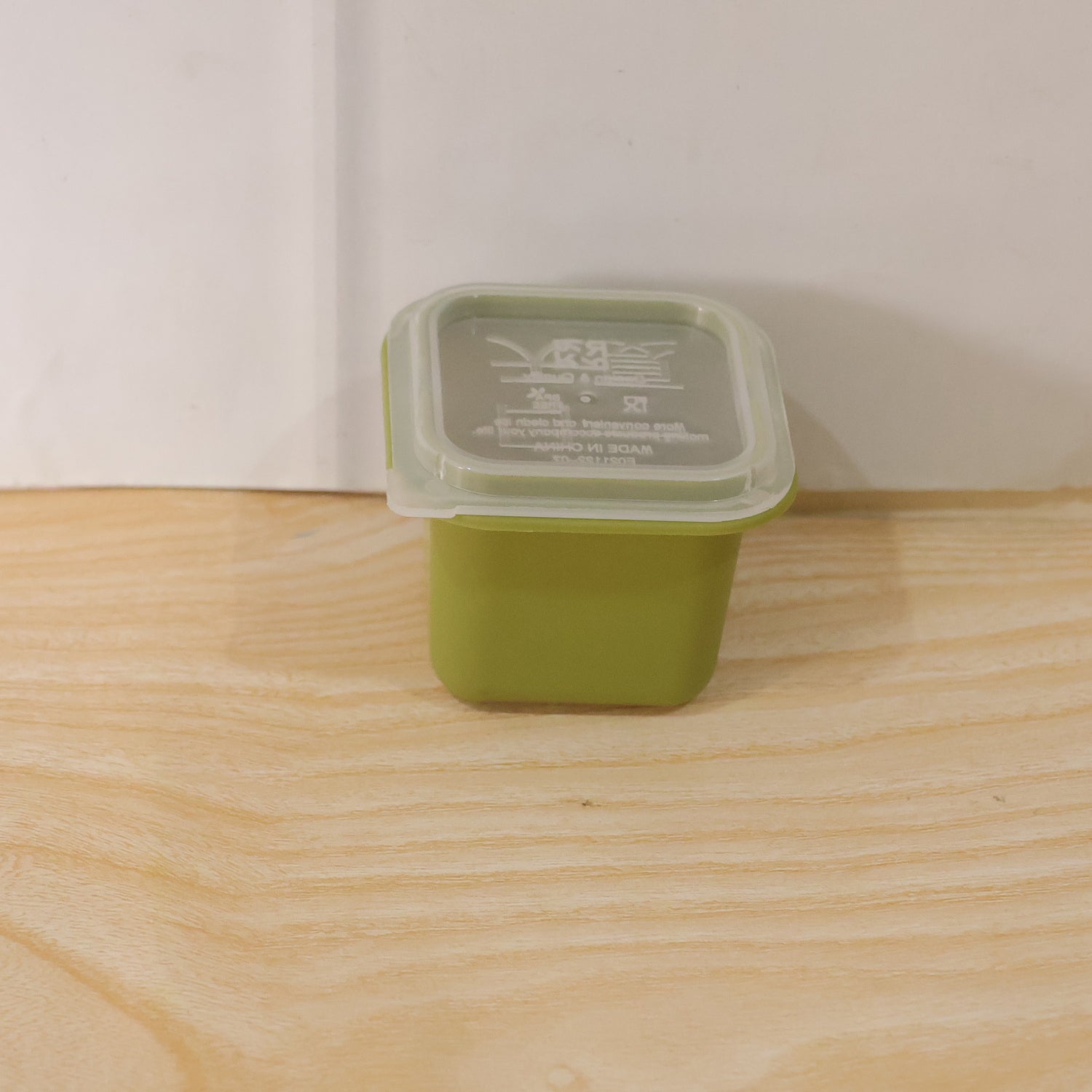 ICECUBEMOLD-live.jpg