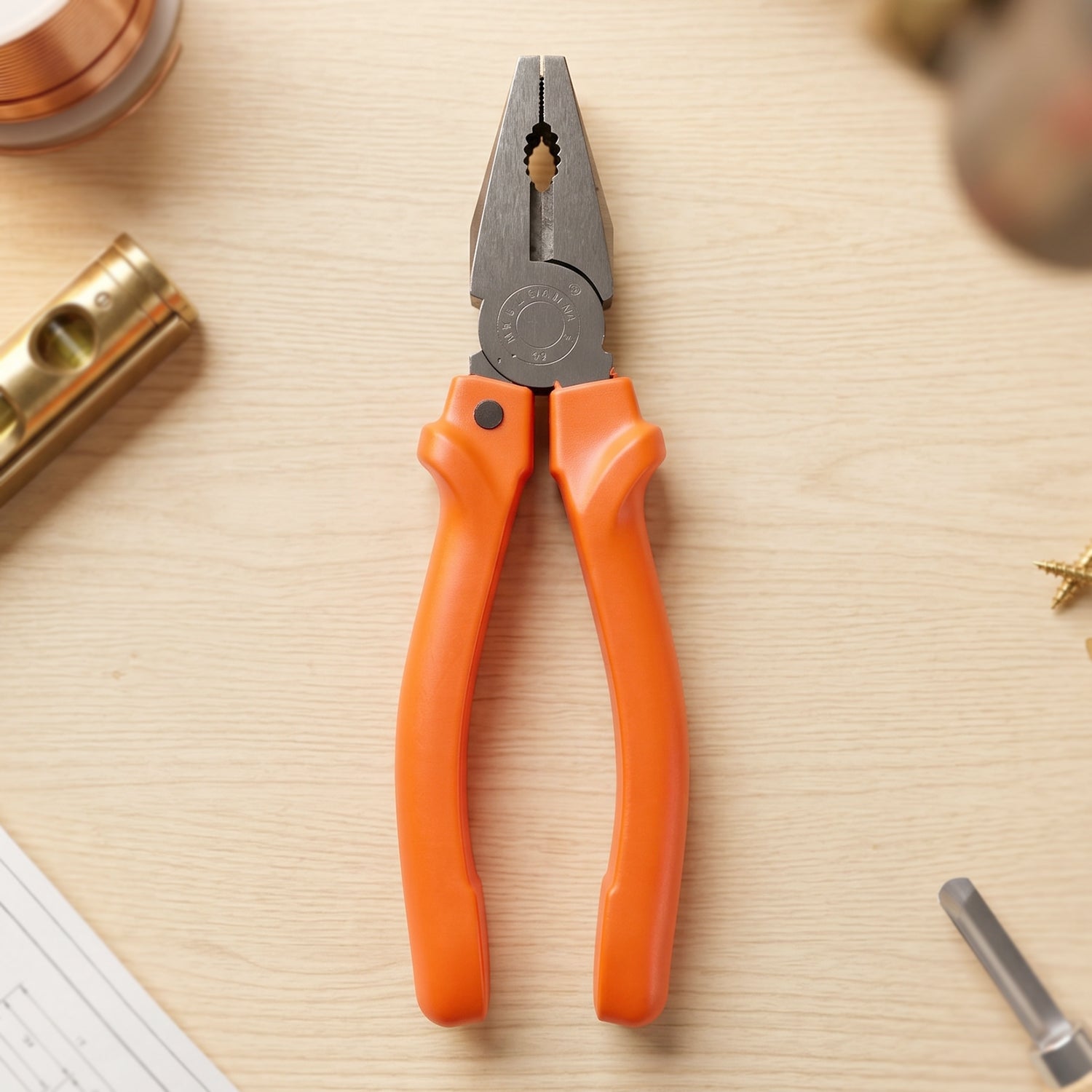 Plier-2.jpg