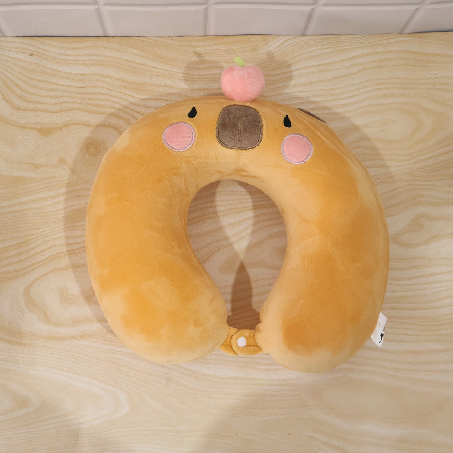 TravelNeckPillow02-live.jpg