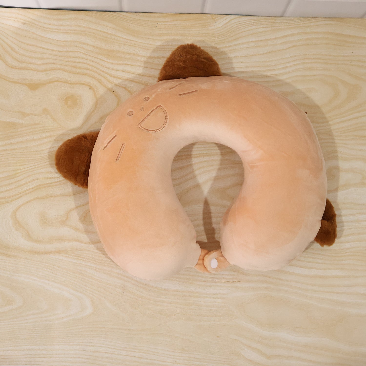 TravelNeckPillow04-live.jpg